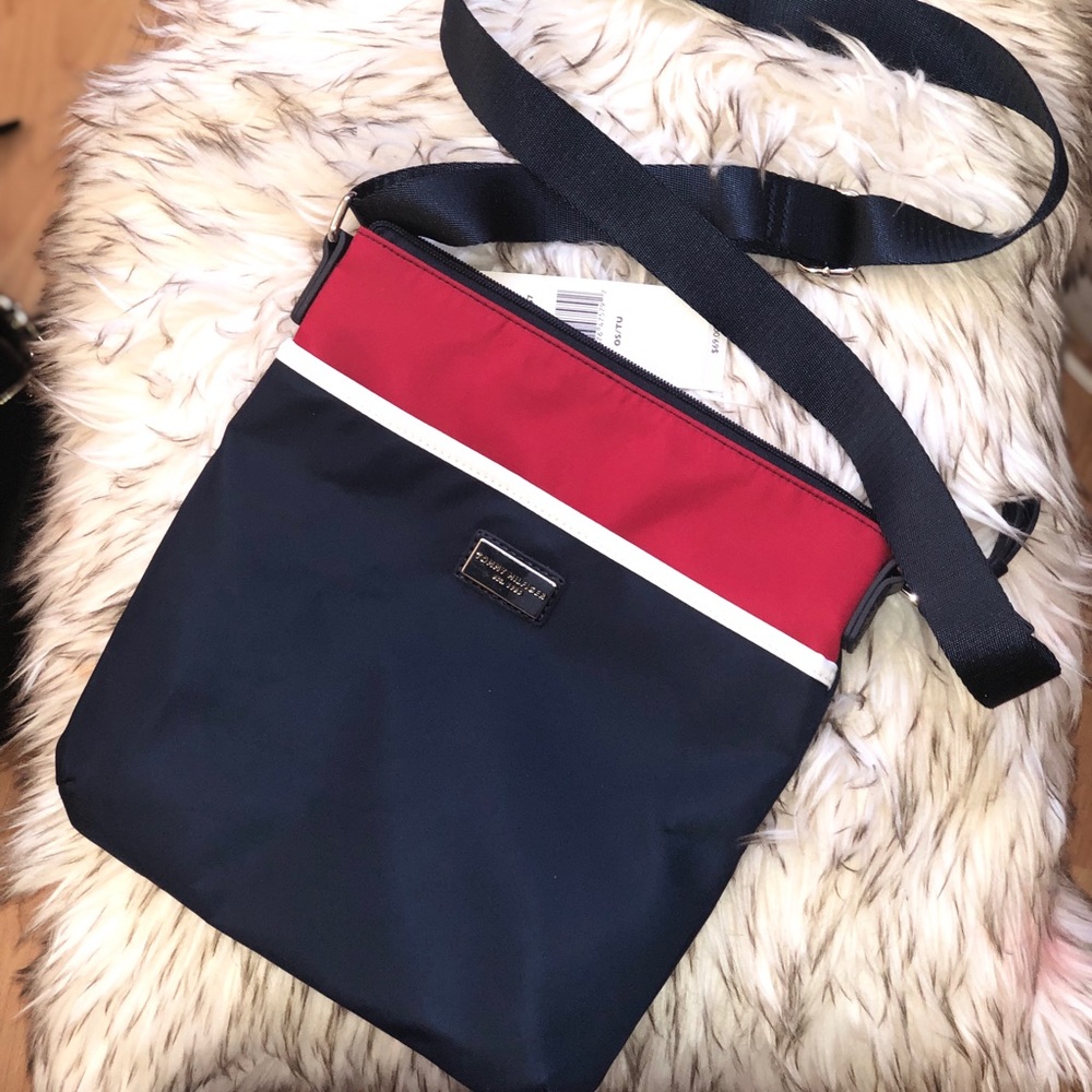 tommy Hilfiger crossbody bad